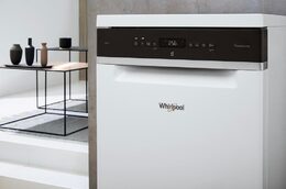 Whirlpool WSFO 3O23 PF myčka nádobí 45 cm